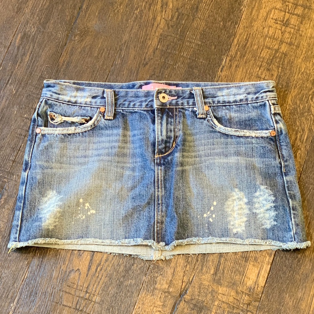 🛍2/$25 American Republic Distressed Jean Skirt